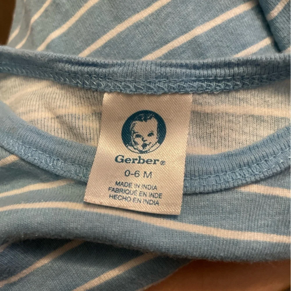 Gerber Blue and White long sleeve  Sleep shirt Soft Cotton size 0-6M